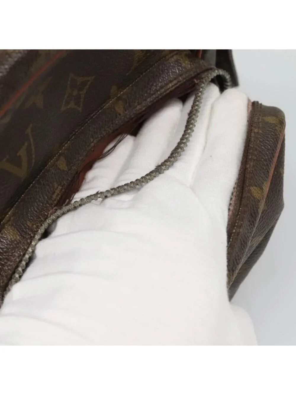LOUIS VUITTON pre owned